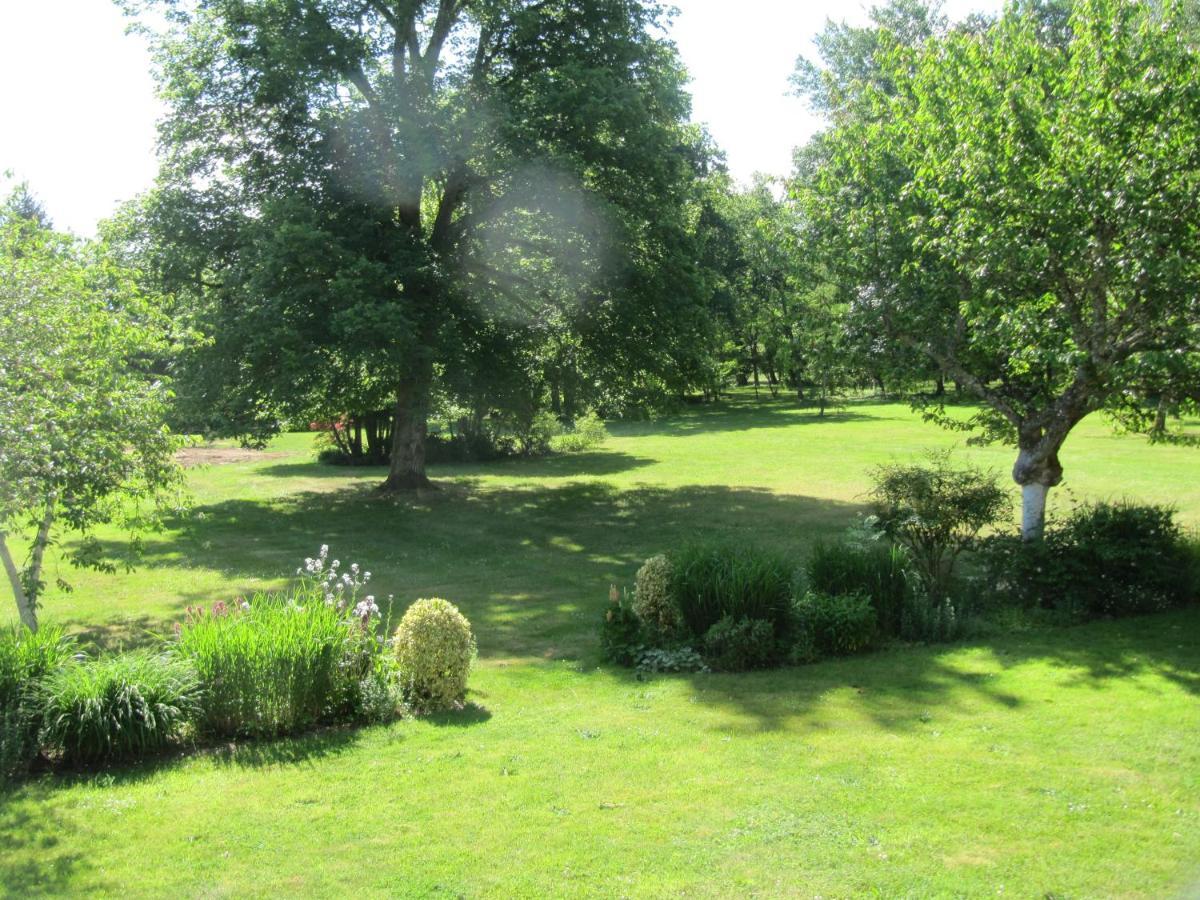 Bed and Breakfast Domaine De Montizeau Lailly-en-Val Exterior foto