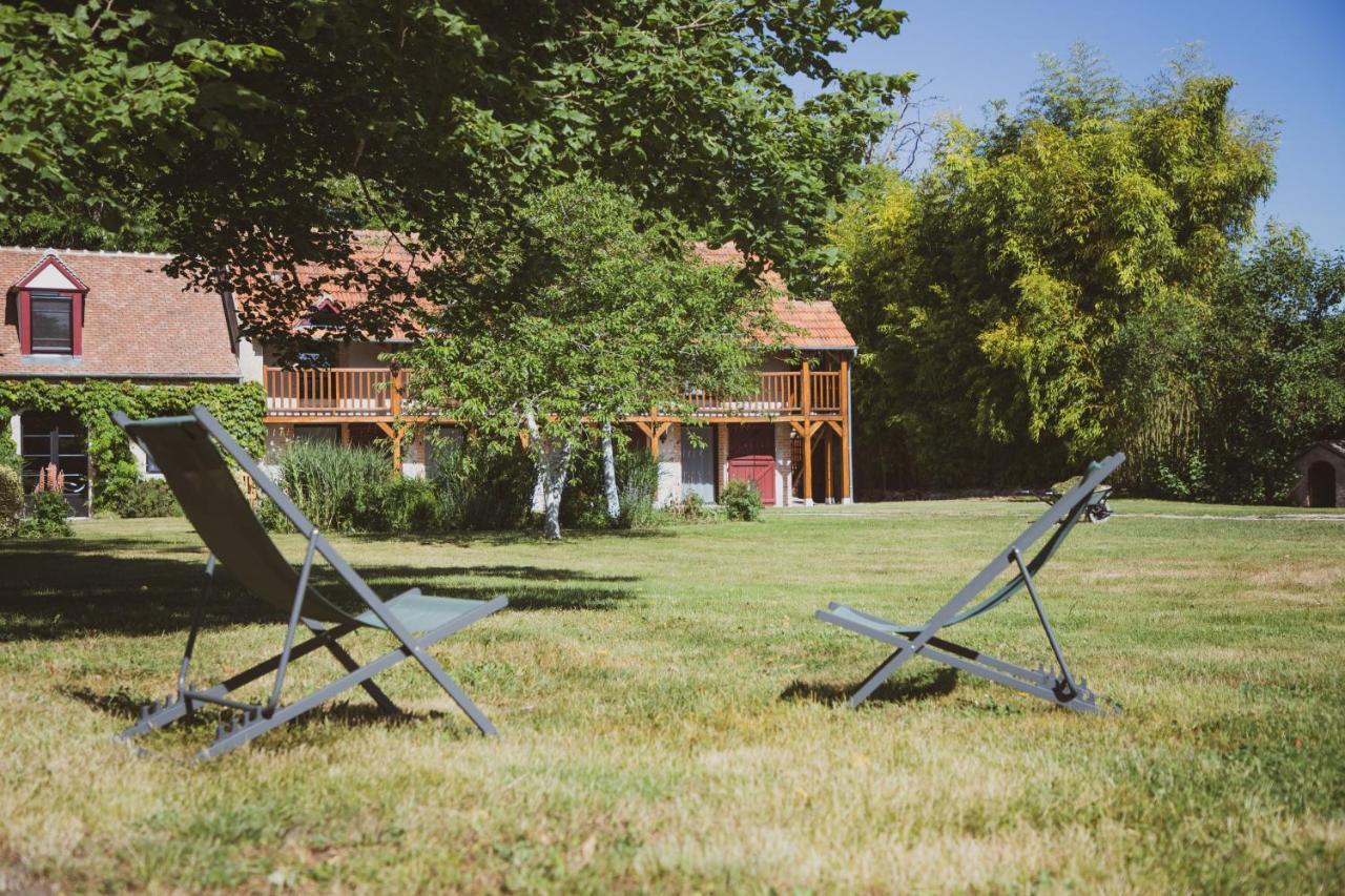 Bed and Breakfast Domaine De Montizeau Lailly-en-Val Exterior foto