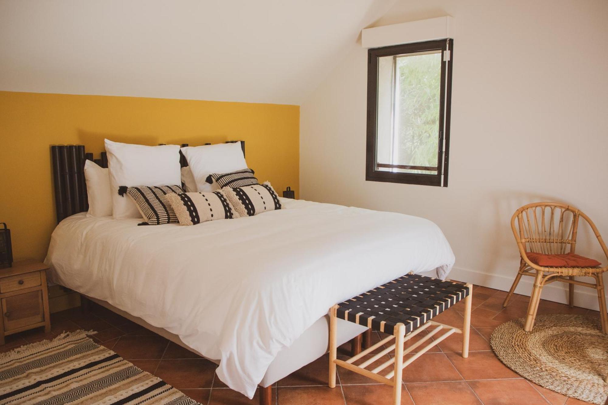 Bed and Breakfast Domaine De Montizeau Lailly-en-Val Habitación foto